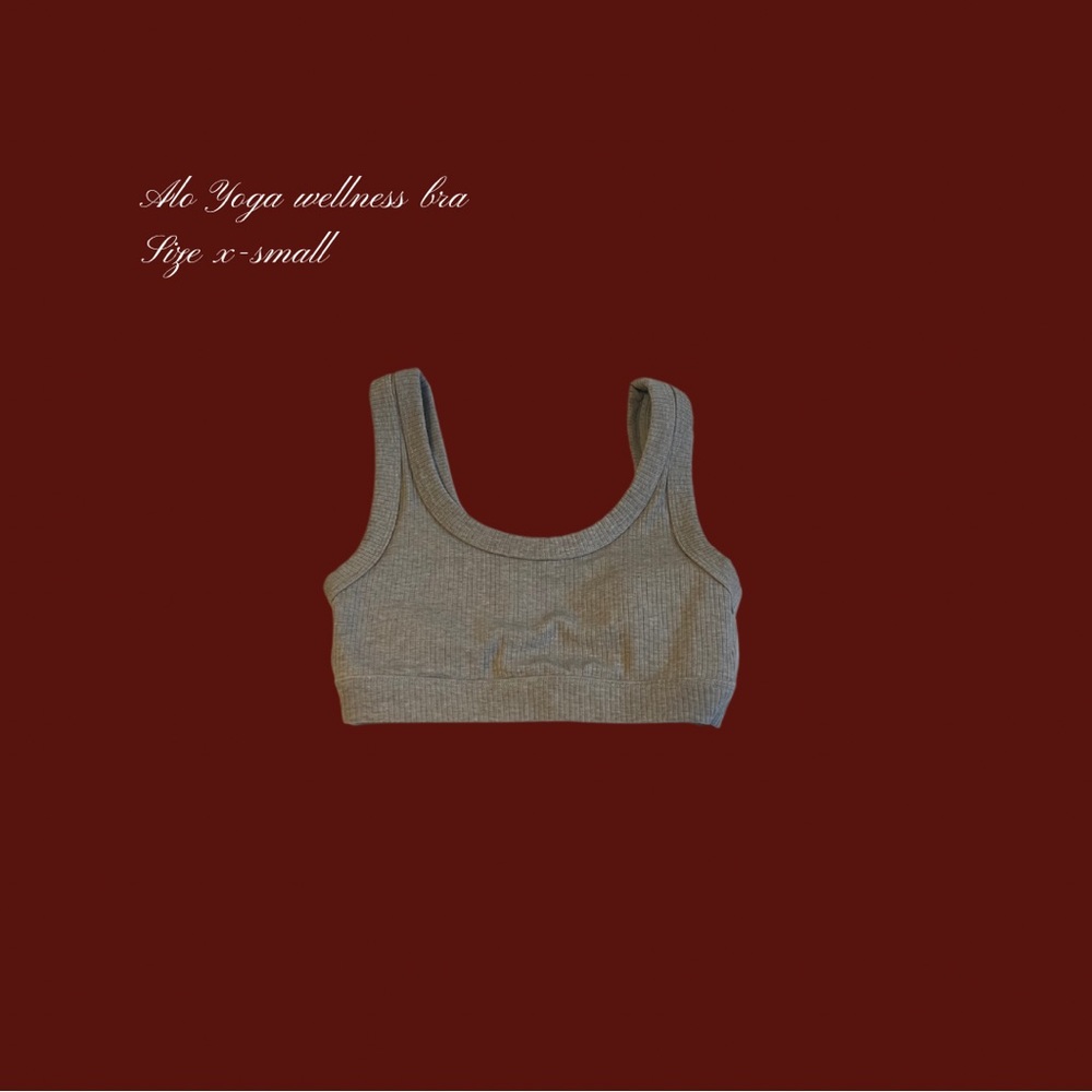 alo yoga wellness bra